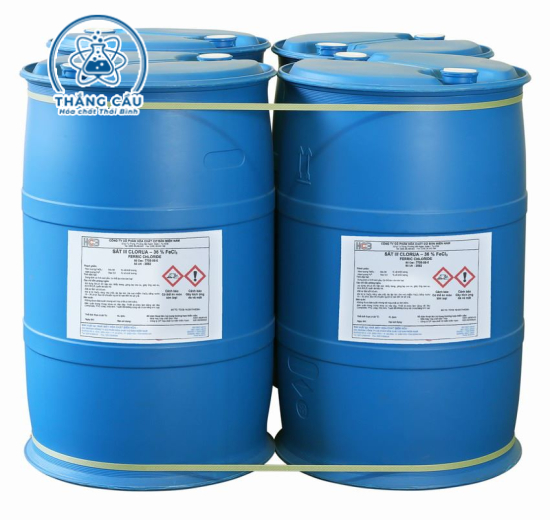 Sắt (III) Clorua (FeCl3 ​ ) – Chất Ăn Mòn Trong Xử Lý Kim Loại